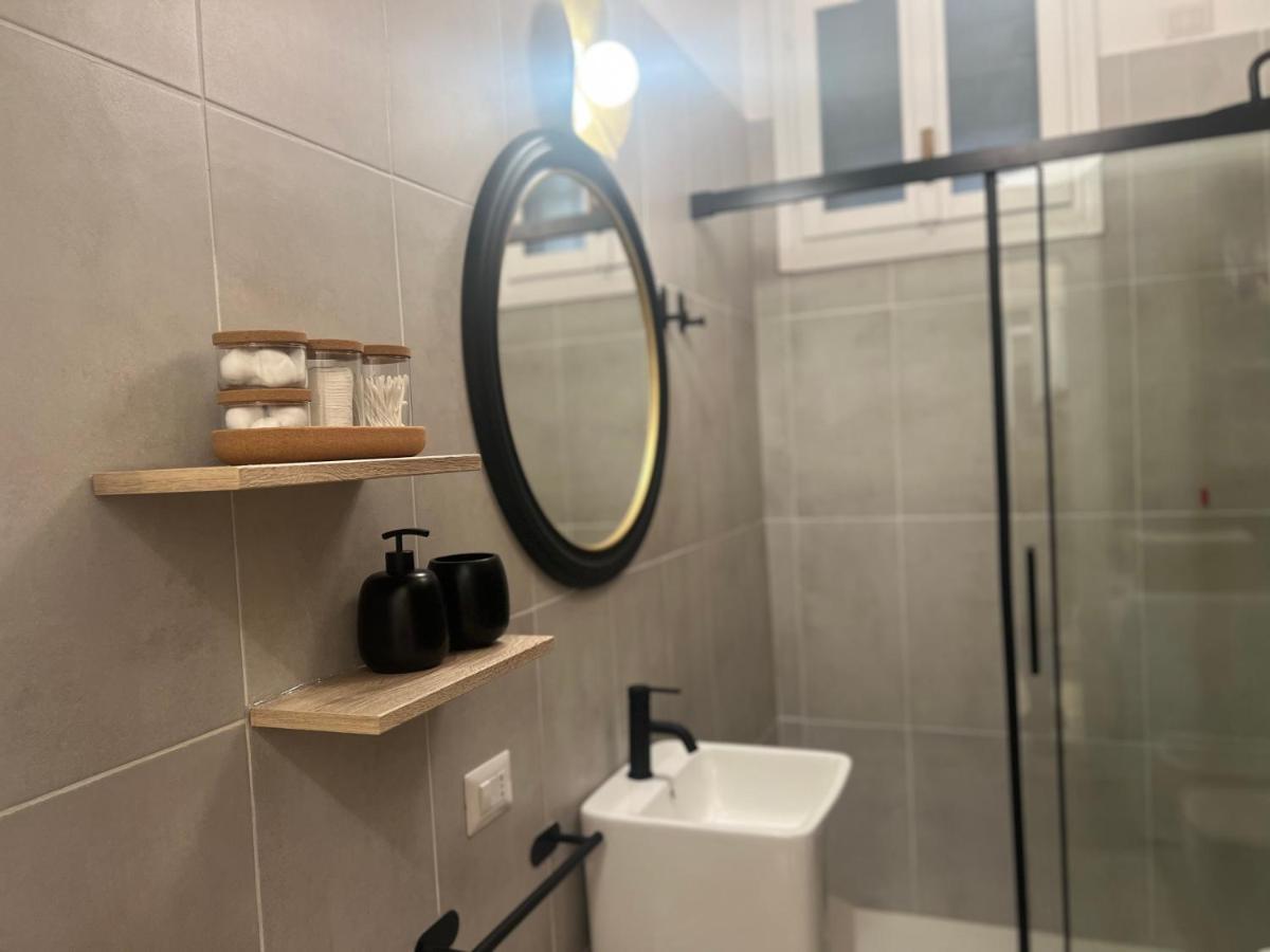Ferienwohnung Regina Milano In Bocconi Exterior foto